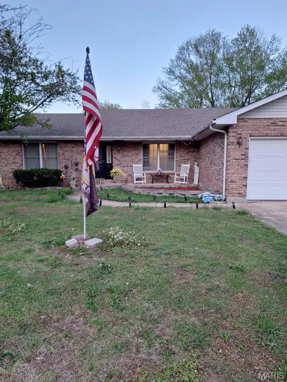 450 Shenandoah Drive, Farmington, MO 63640