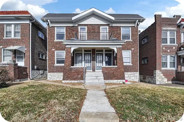 5027 Chippewa Street, St Louis, MO 63109