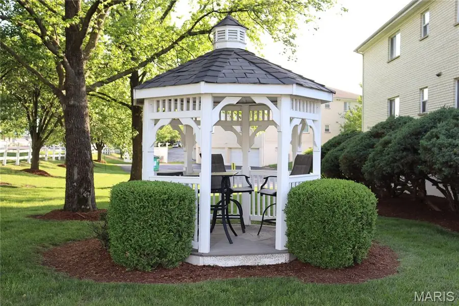 12574 Chardin Place #4, Saint Louis, MO 63128 - #2