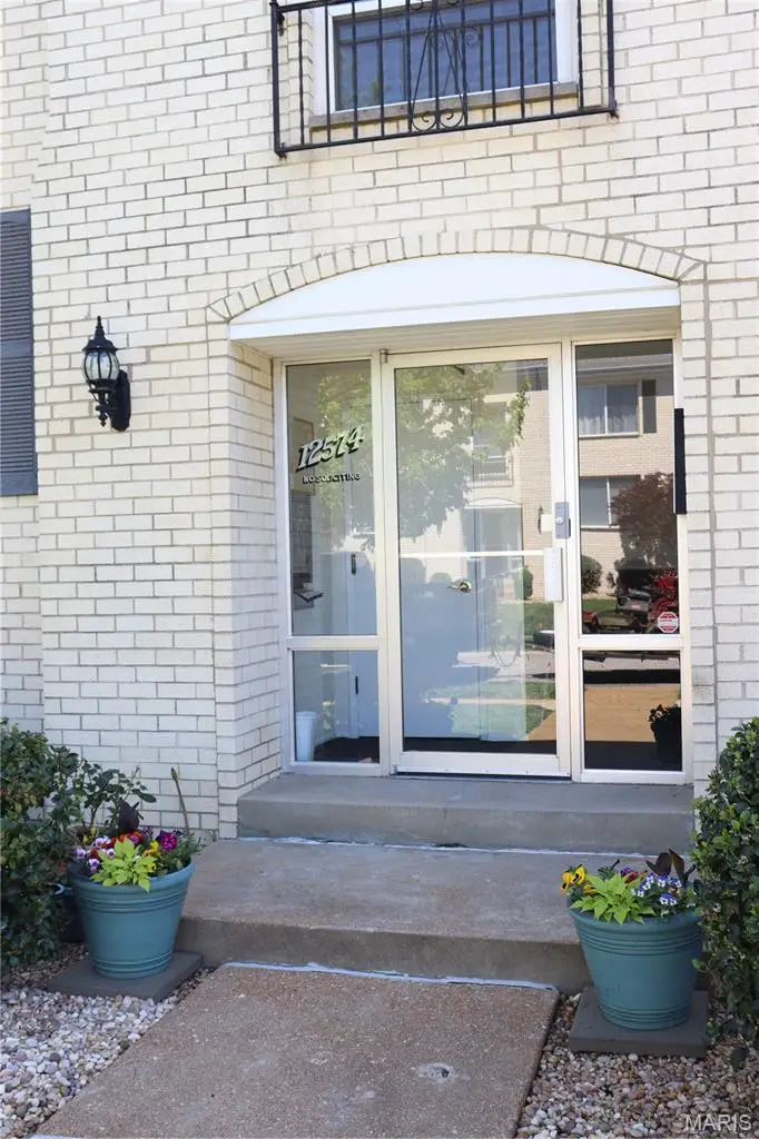 12574 Chardin Place #4, Saint Louis, MO 63128 - #3