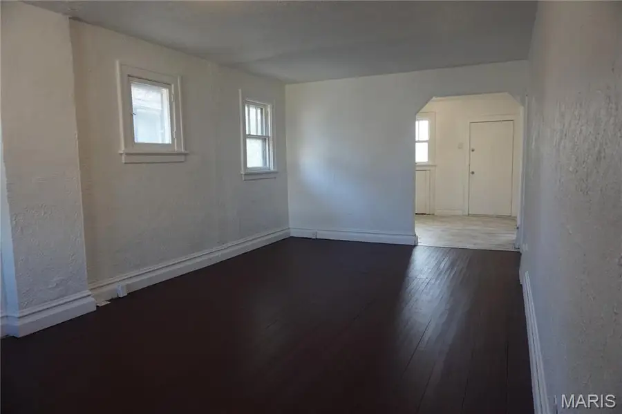 3336 Oakdale Avenue, Saint Louis, MO 63121 - #2