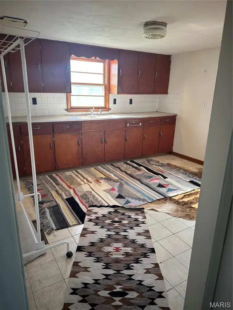 423 E 3rd Street, Hermann, MO 65041 - #3