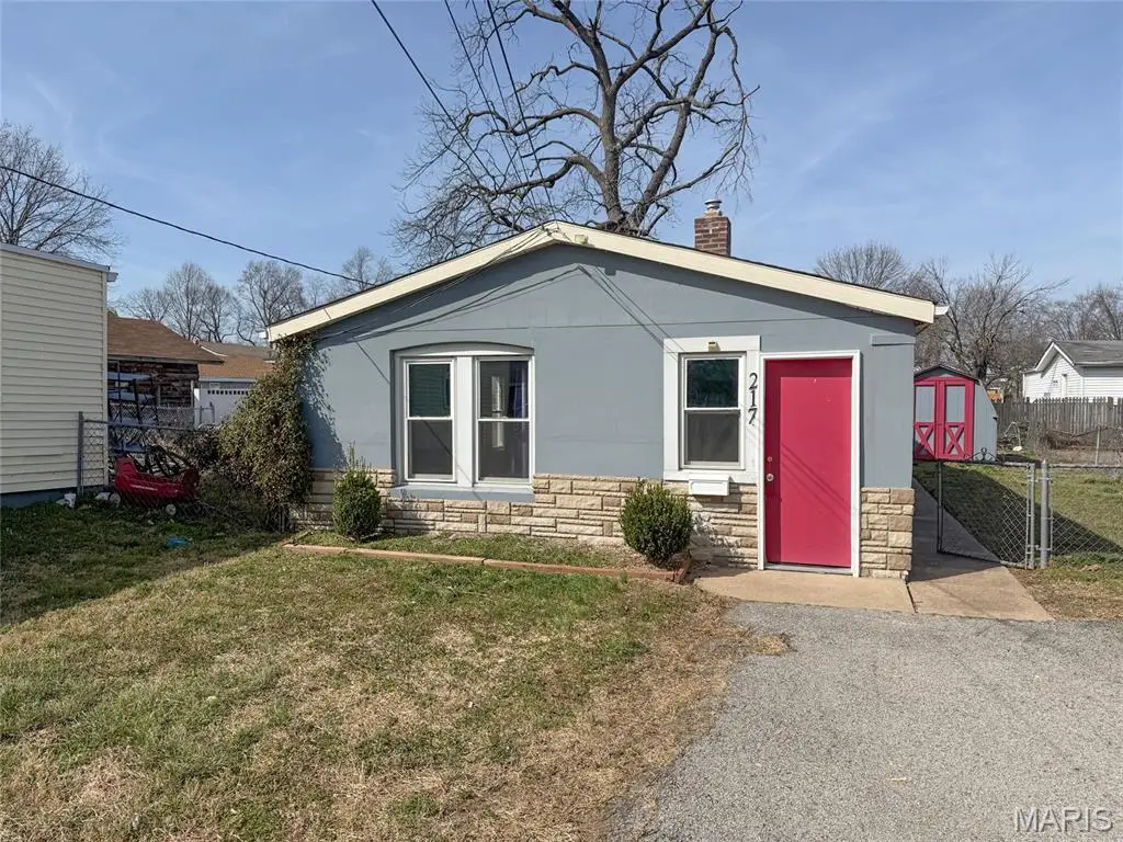 217 W Arlee Avenue, Saint Louis, MO 63125 - #1