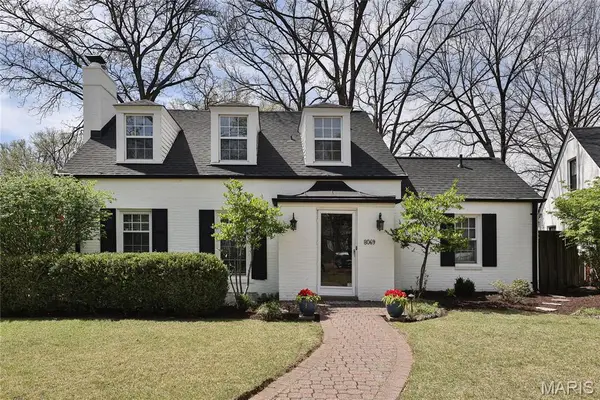 8069 Teasdale, University City, MO 63130