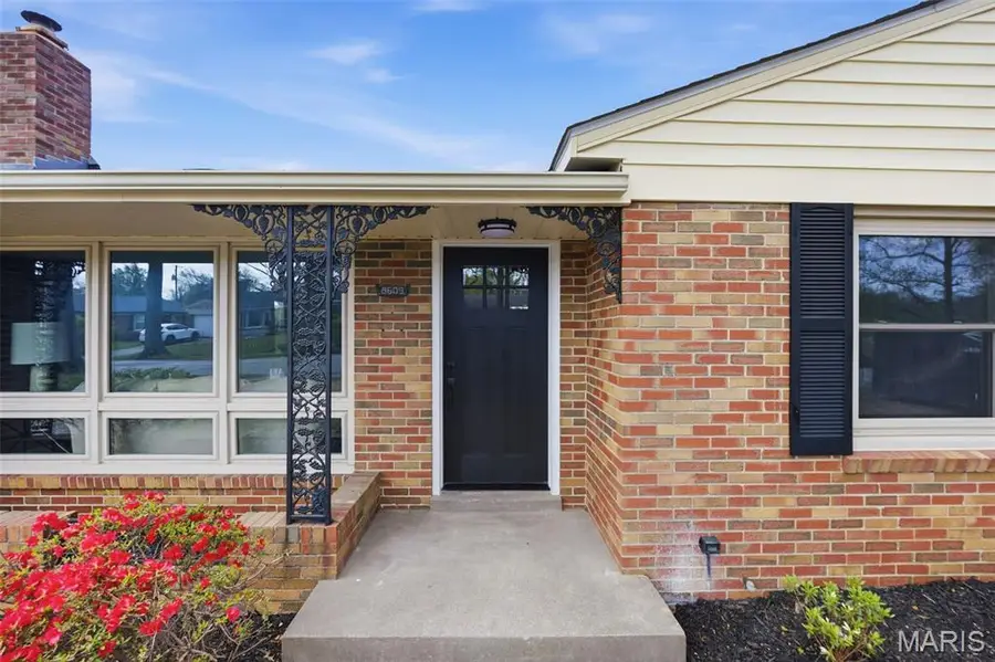 8609 Mayflower Court, University City, MO 63132 - #2