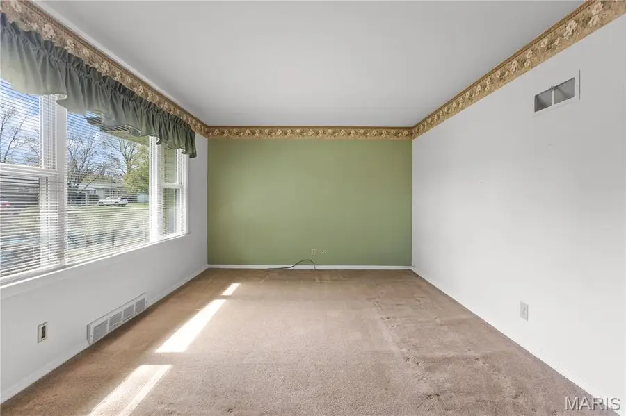 1295 Del Rey Drive, Florissant, MO 63031 - #3