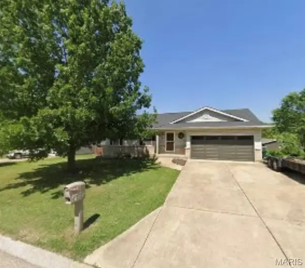 612 Cypress Drive, Pacific, MO 63069