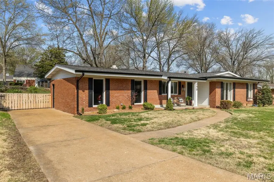 346 Norwood Circle, Ballwin, MO 63011 - #2