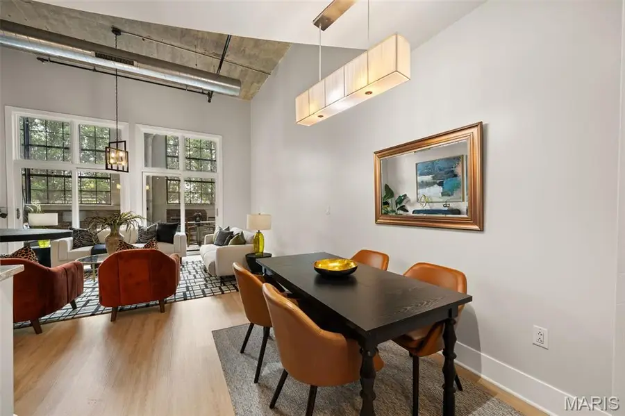 4100 Forest Park Avenue #121, Saint Louis, MO 63108 - #3