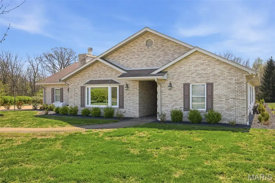 2032 Bluebird Lane, Highland, IL 62249 - #3