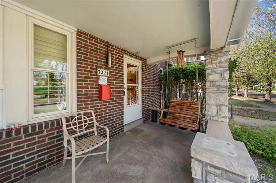 5221 S Broadway, Saint Louis, MO 63111 - #3