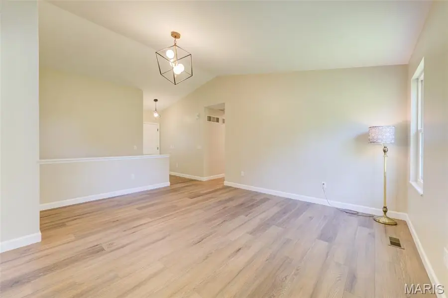 129 Del Oro Drive, Saint Peters, MO 63376 - #2