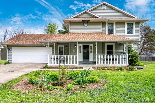 82 Spencer Trail, St Peters, MO 63376