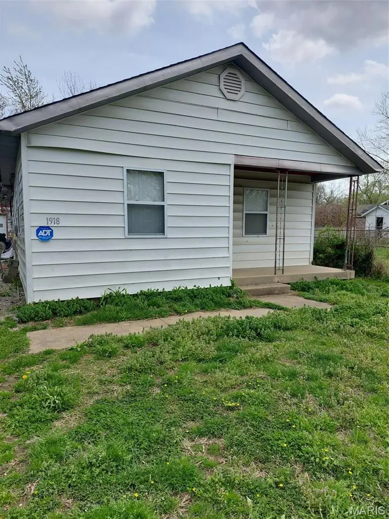 1918 N 57th Street, East Saint Louis, IL 62204 - #3