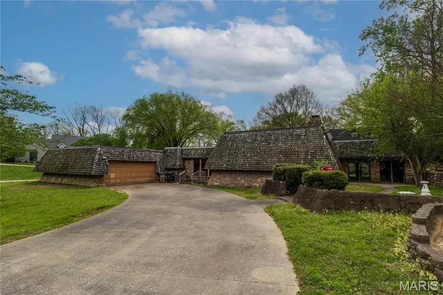 2409 Terrie Hill Road, Cape Girardeau, MO 63701 - #2