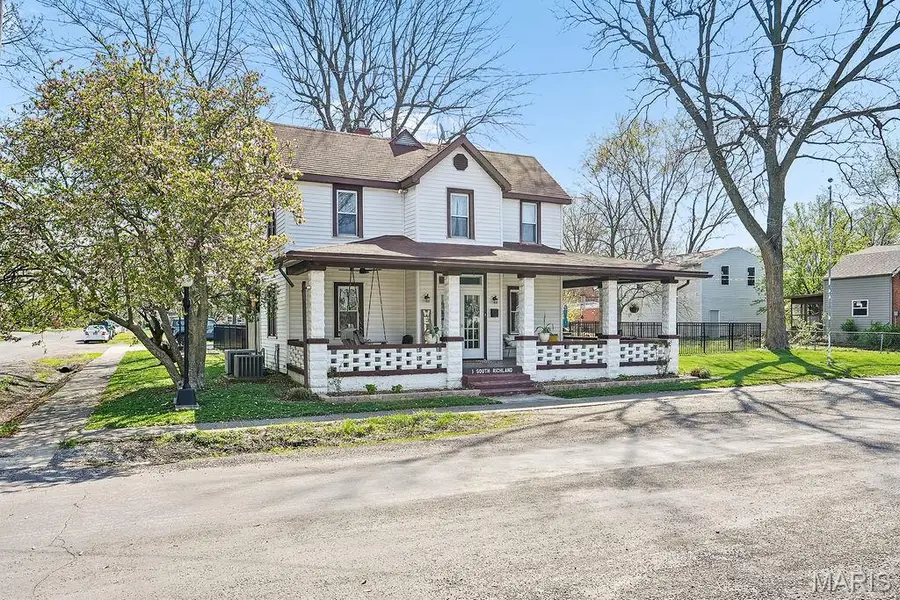 1 S Richland Street, Freeburg, IL 62243 - #2