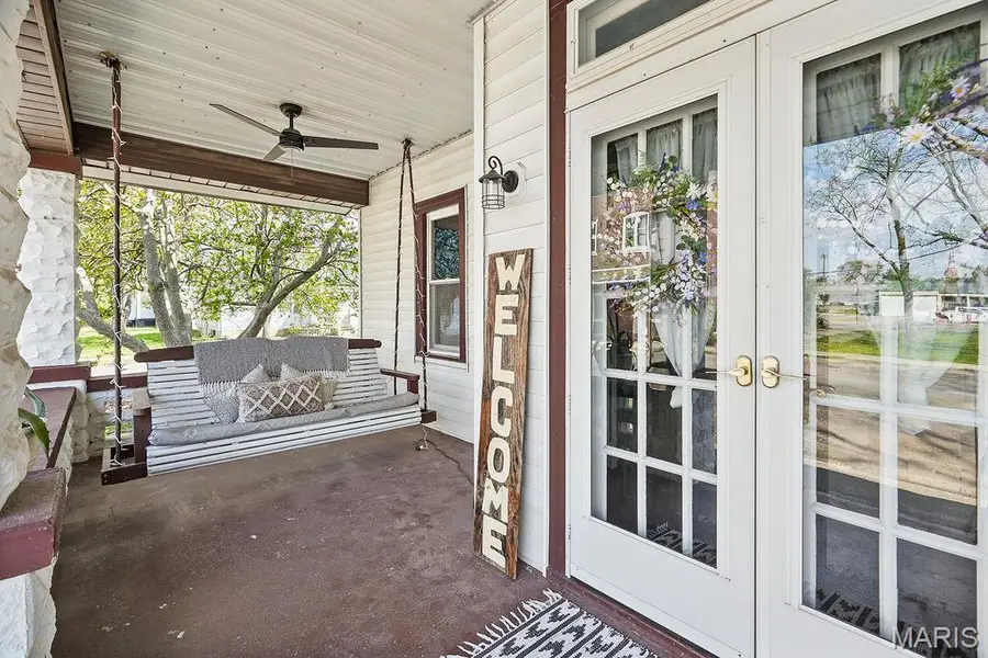 1 S Richland Street, Freeburg, IL 62243 - #3