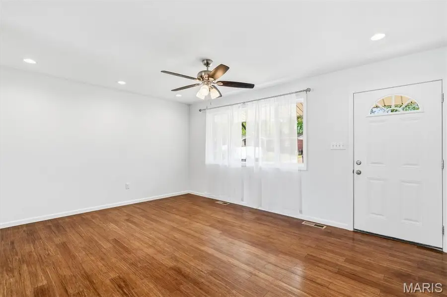 11945 Longmont Drive, Maryland Heights, MO 63043 - #2