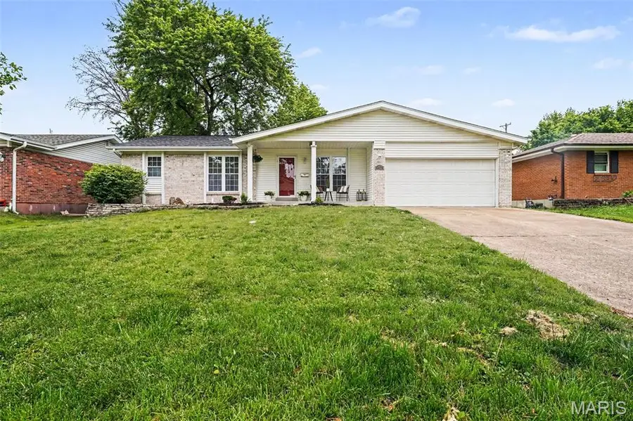 10179 Buffton Drive, Saint Louis, MO 63123 - #2