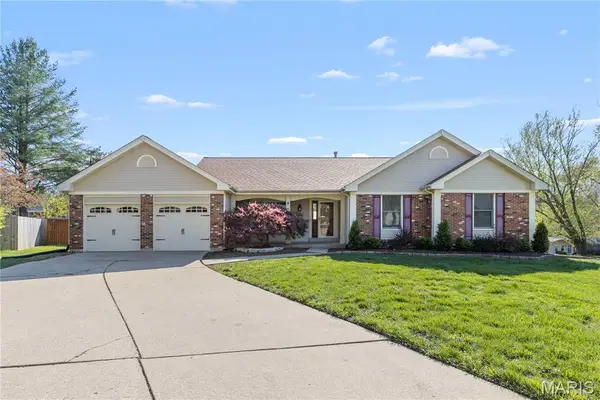 4 Scarsdale Manor Court, St Charles, MO 63303