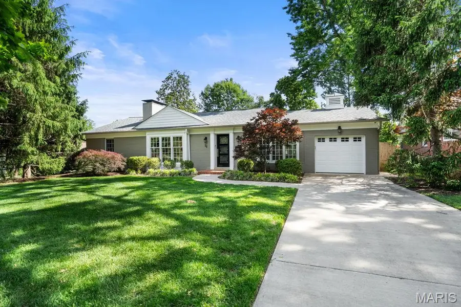 38 Whitehall Court, Brentwood, MO 63144 - #2