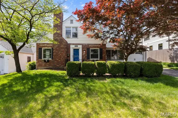 1342 Beverly Avenue, Glendale, MO 63122