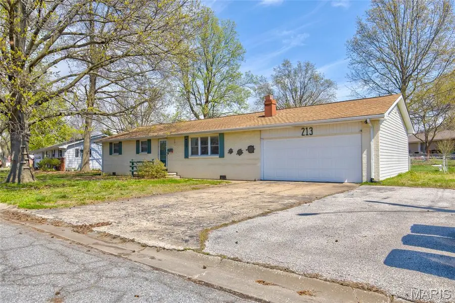 213 Utah Place, Bethalto, IL 62010 - #2