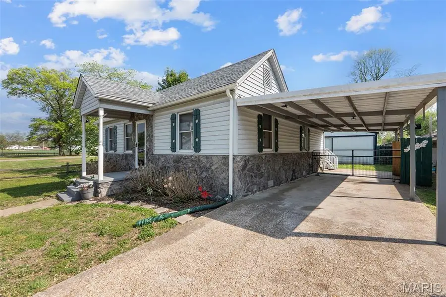 305 Ironbanks, Charleston, MO 63834 - #3