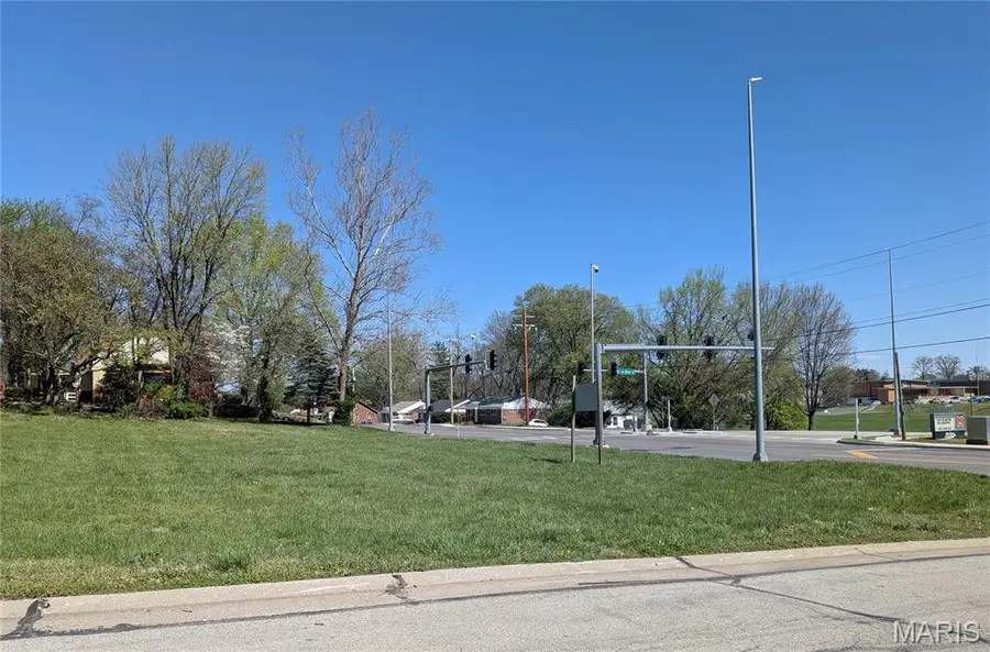 1411 N Florissant Road, Saint Louis, MO 63135 - #2