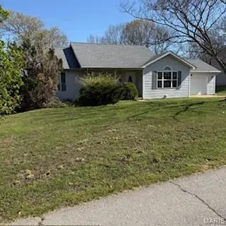 139 Sawmill Road, St Robert, MO 65584