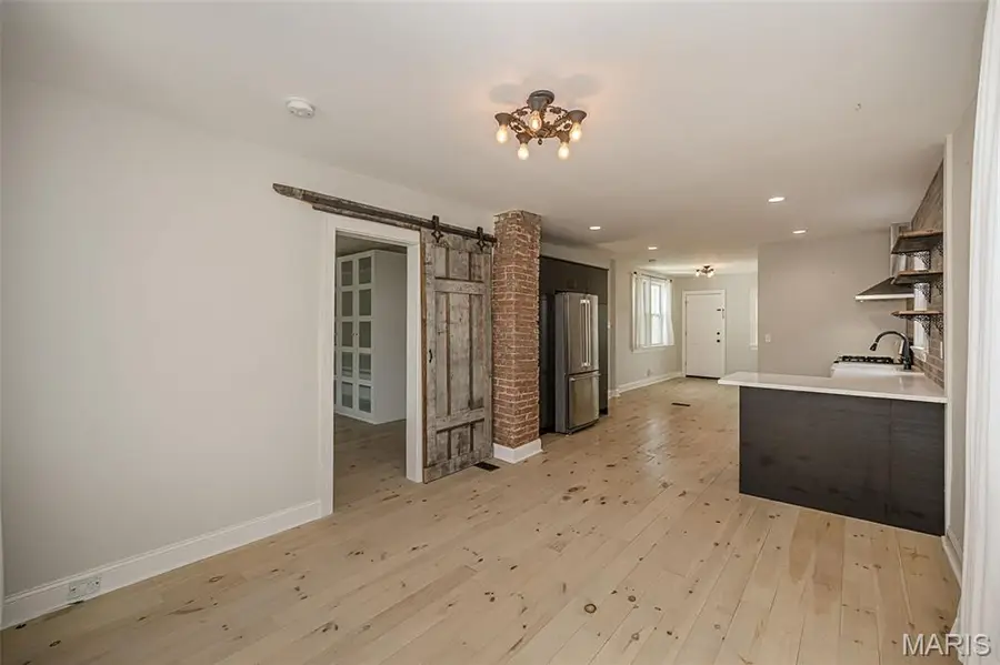 5242 Quincy Street, Saint Louis, MO 63109 - #3