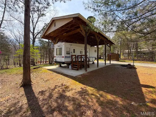 6786 Hyacinth, French Village, MO 63036