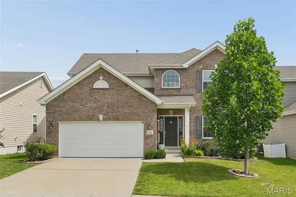 1932 Maryland Oaks Circle, Maryland Heights, MO 63146