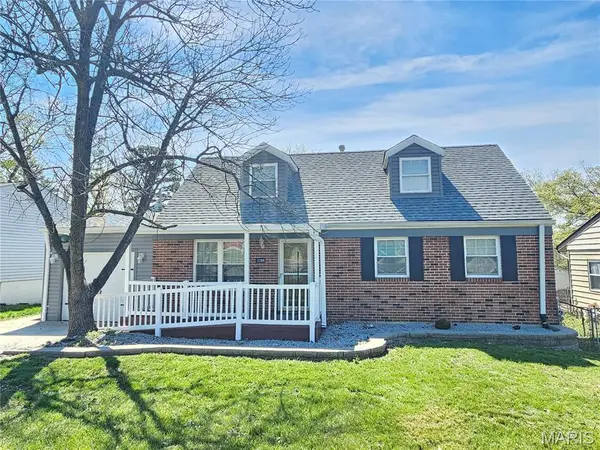 2204 Valley Park Road, Fenton, MO 63026