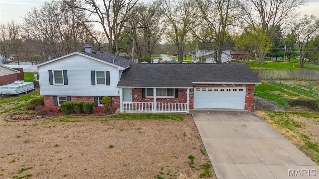 79 Rolling Meadows Drive, Godfrey, IL 62035 - #1