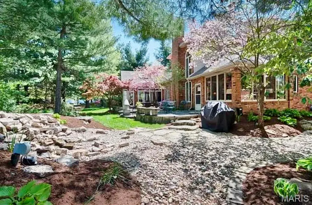 2 Pine Hollow Court, Edwardsville, IL 62025 - #1