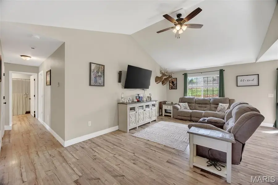 205 Ridgeview Drive, Saint Robert, MO 65584 - #2