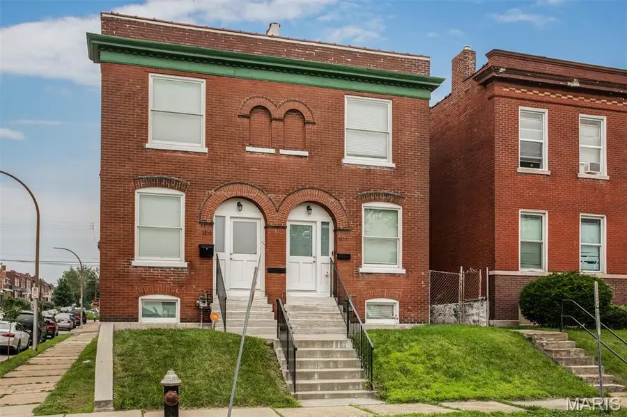 3857 Virginia Avenue, Saint Louis, MO 63118 - #2