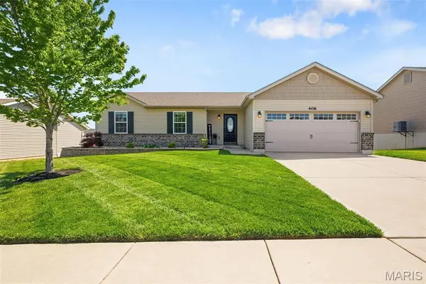 406 Prairie Creek Drive, Wentzville, MO 63348