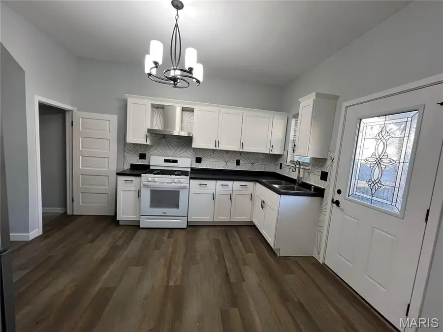 6749 Vernon Avenue, University City, MO 63130 - #3