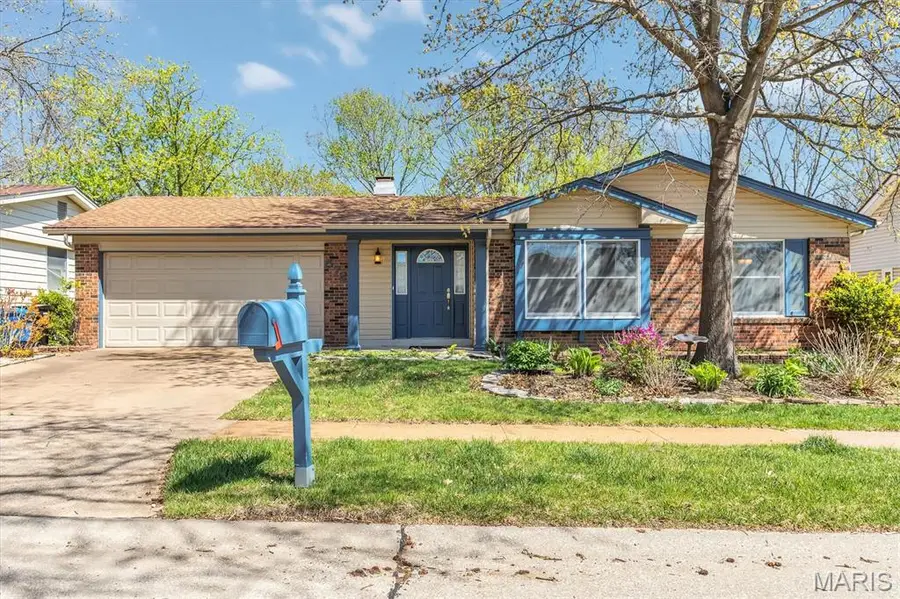 5728 Hidden Stone Drive, Oakville, MO 63129 - #2