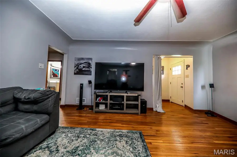 2909 Grand Avenue, Granite City, IL 62040 - #3