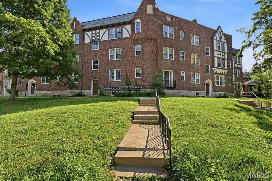5024 Christy Boulevard, Saint Louis, MO 63116 - #2