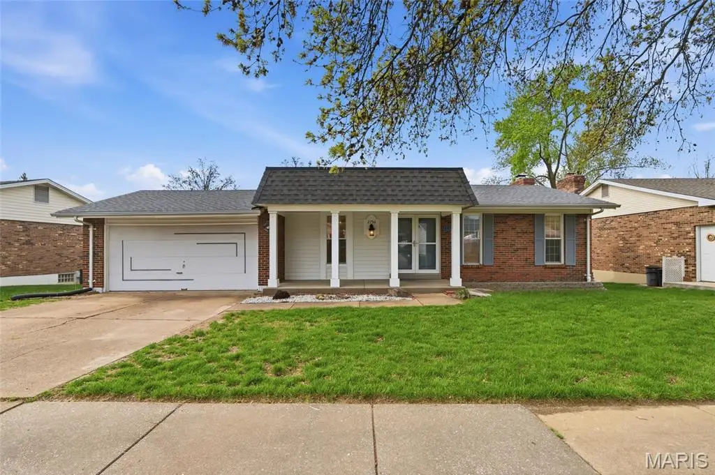 2756 Irondale Drive, Oakville, MO 63129 - #1