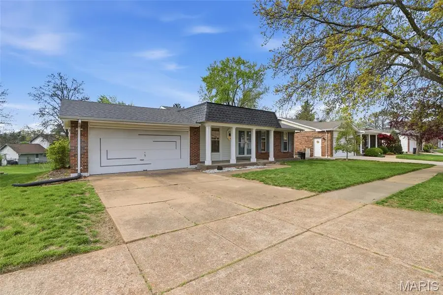 2756 Irondale Drive, Oakville, MO 63129 - #3