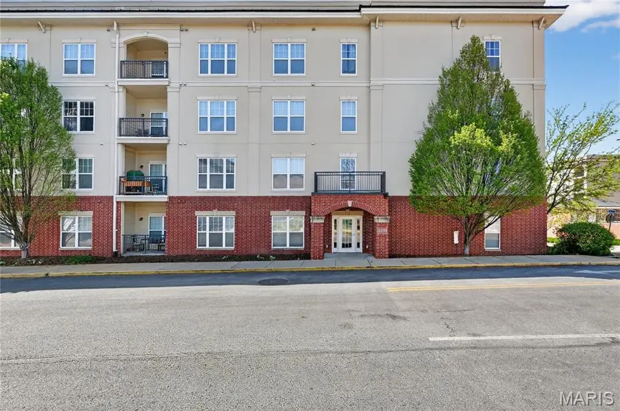 1270 Strassner Drive #3306, Brentwood, MO 63144 - #2