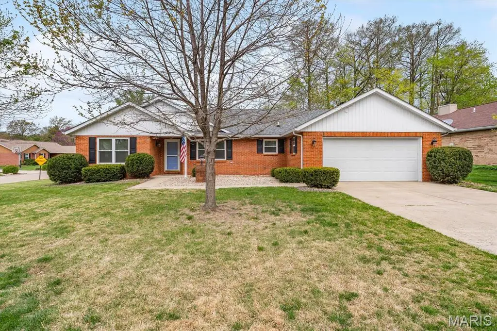 2901 E Main Street, Belleville, IL 62221 - #1