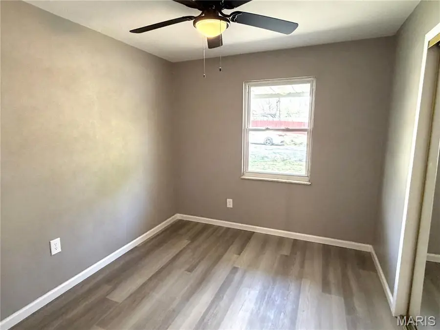 608 E Adams Street, Belleville, IL 62220 - #3