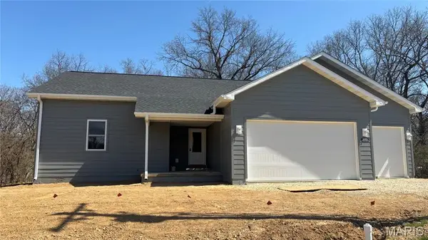 1001 Grafton Hills Drive, Grafton, IL 62037