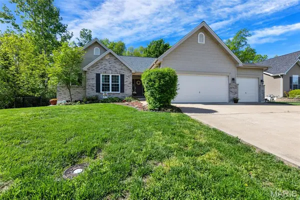 1708 Westlake Court, Pacific, MO 63069